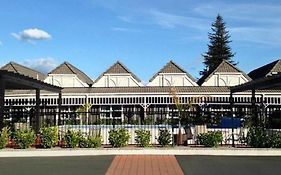 Lake Rotorua Hotel 4*